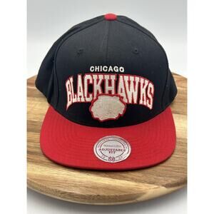 Chicago Blackhawks Hat Cap Snap Back Black Red NHL Hockey 100% Wool Throwback